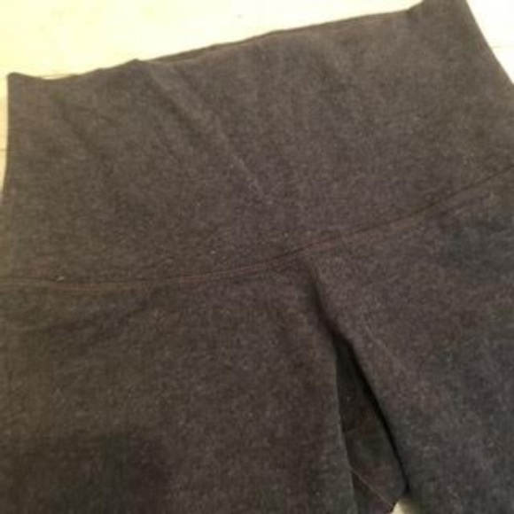 Cotton lululemon Crop Size 4 - Picture 3 of 4